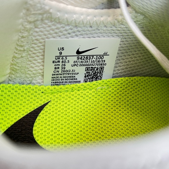 Nike Womens Free RN 2018 White/Black Running Shoes Sz 9 New with Box! 942837-100 - Picture 14 of 16